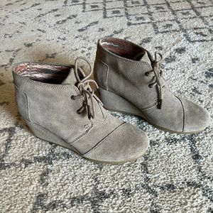 Toms Beige Heeled Wedge Booties - Women’s 7.5